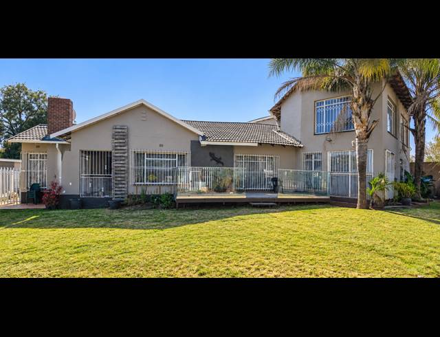 5 BEDROOM FREEHOLD FOR SALE IN ELSPARK